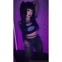 1290x2260_14f84c0e3296543e563204f38173cf4a-eagcQr2e.jpg