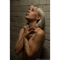2020-07-31_3796x5686_dc8ed280411eb3f6732e3090825c1059-4C0697Qp.jpg