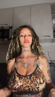 8462219872987-P2dEby4P.mp4