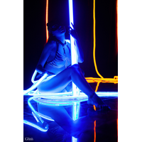 Neon_5-IkGM7pUv.jpg