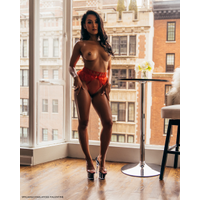 SPXLMAG-LAYCEE-VALENTINE-DSC09830-2-C3j2CtFv.jpg