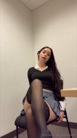 ZoeyOffice2-OwSY6jf8.mov
